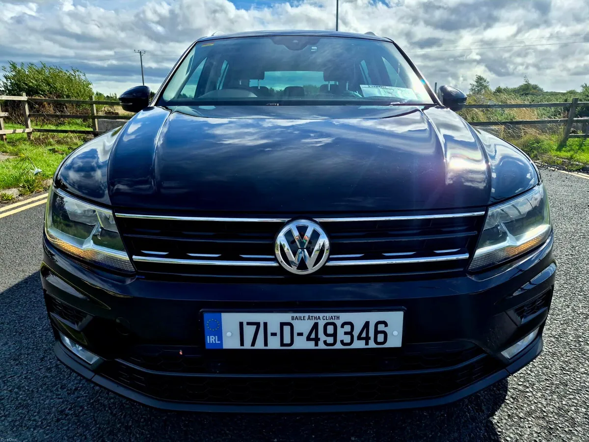 2017 VOLKSWAGEN TIGUAN HIGHLINE 2.0 TDI GLASS ROOF - Image 4