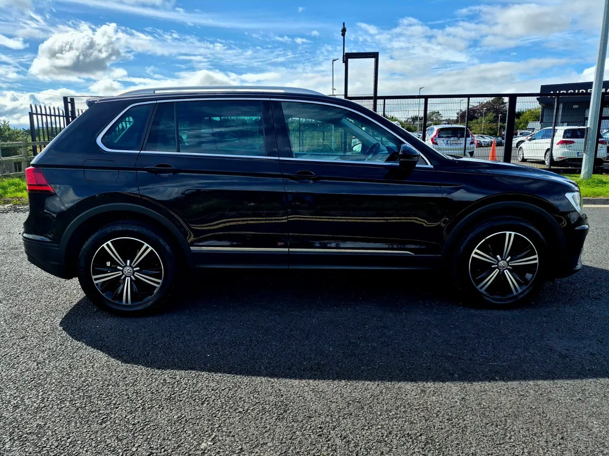 2017 VOLKSWAGEN TIGUAN HIGHLINE 2.0 TDI GLASS ROOF - Image 5
