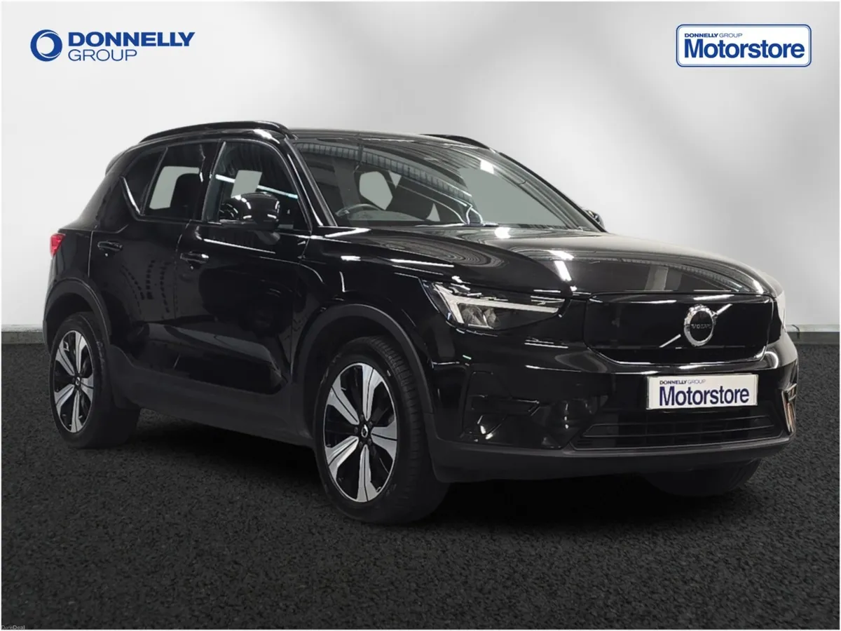 Volvo XC40 170kW Recharge Core 69kWh 5dr Auto - Image 1