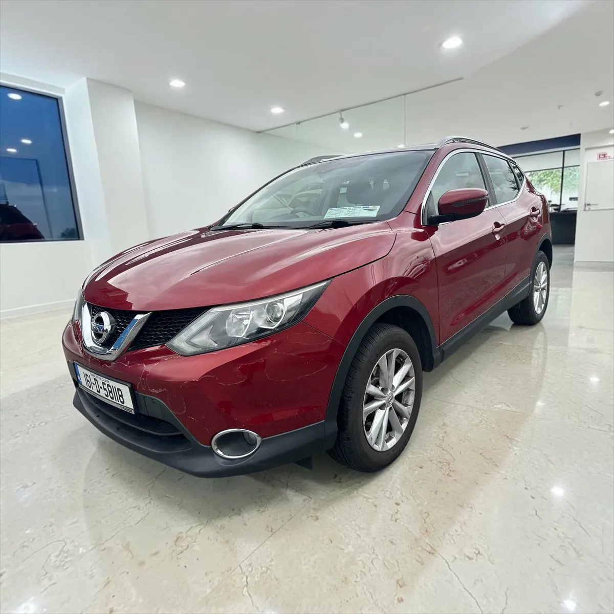 2016 Nissan Qashqai 1.2 Petrol in great condition - Image 1