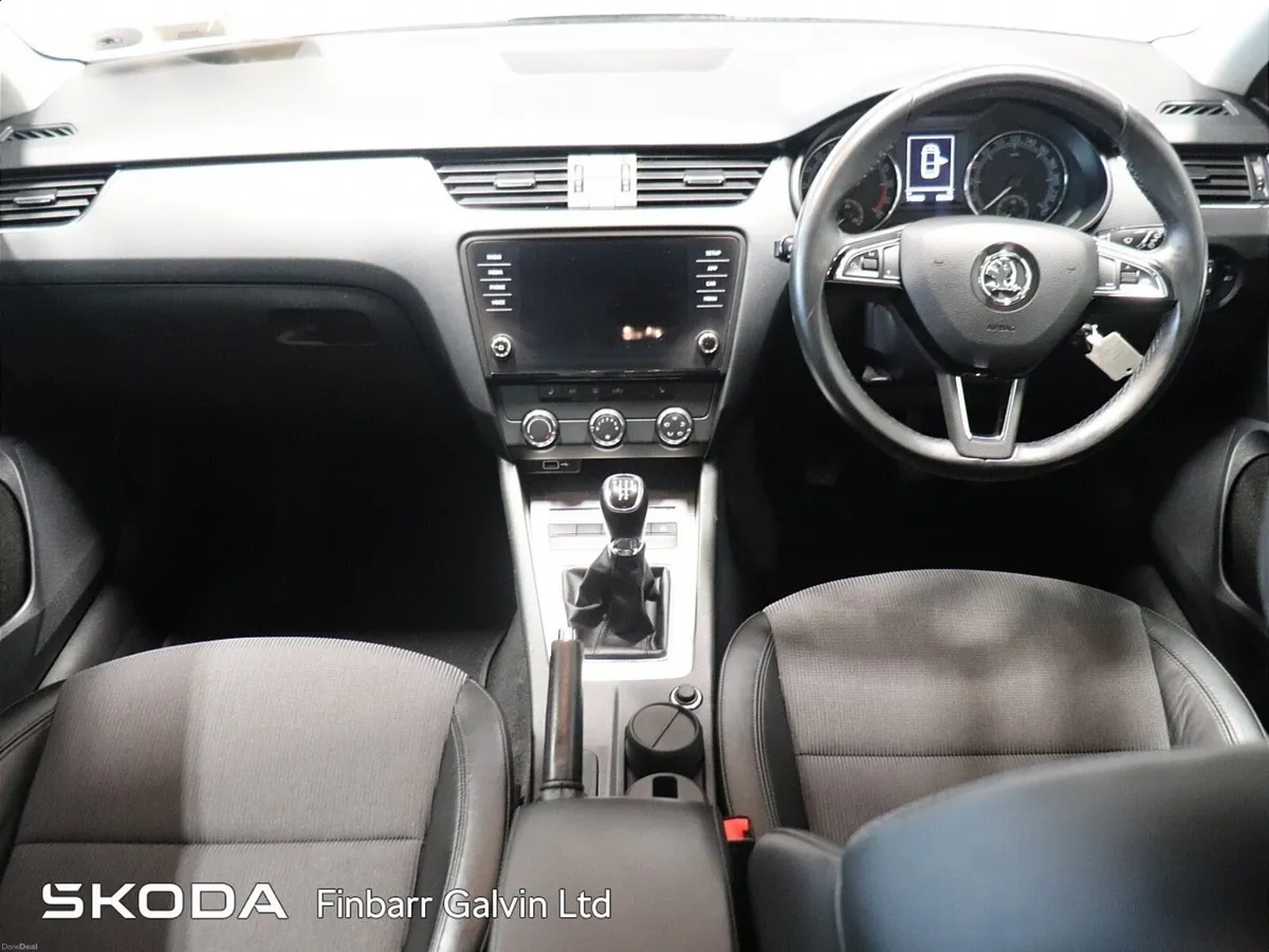 Skoda Octavia Soleil 1.6TDI 115HP - Image 2