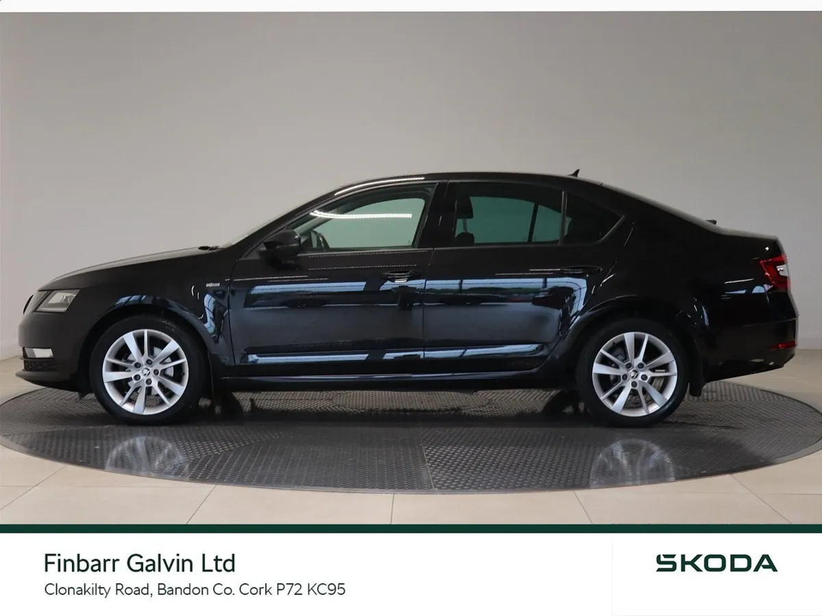 Skoda Octavia Soleil 1.6TDI 115HP - Image 6