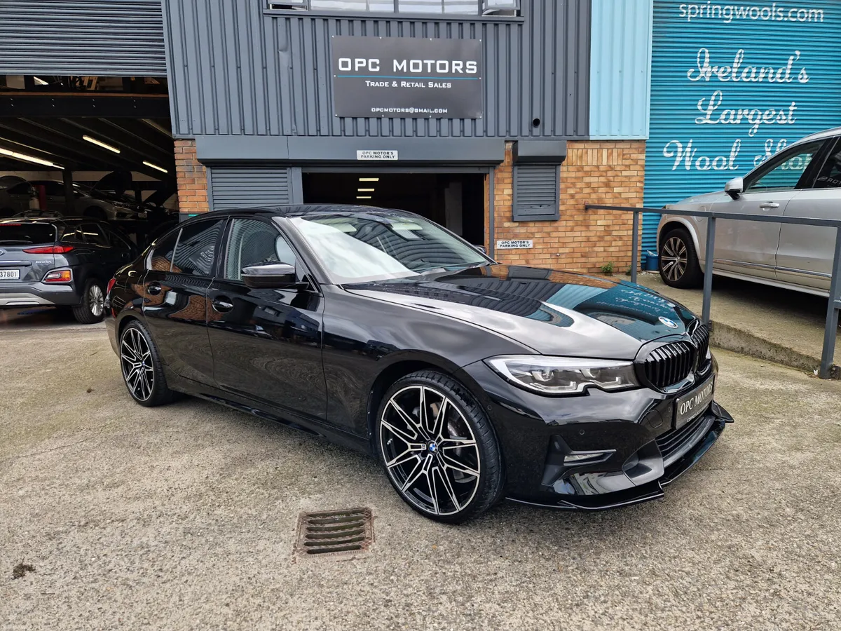 BMW 330e Sport M-Performance - Image 1