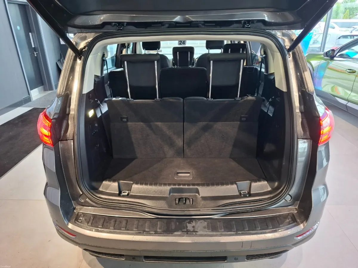 Ford S-Max TITANIUM 2.0 TD 150PS 6SPEED FWD 4 - Image 5