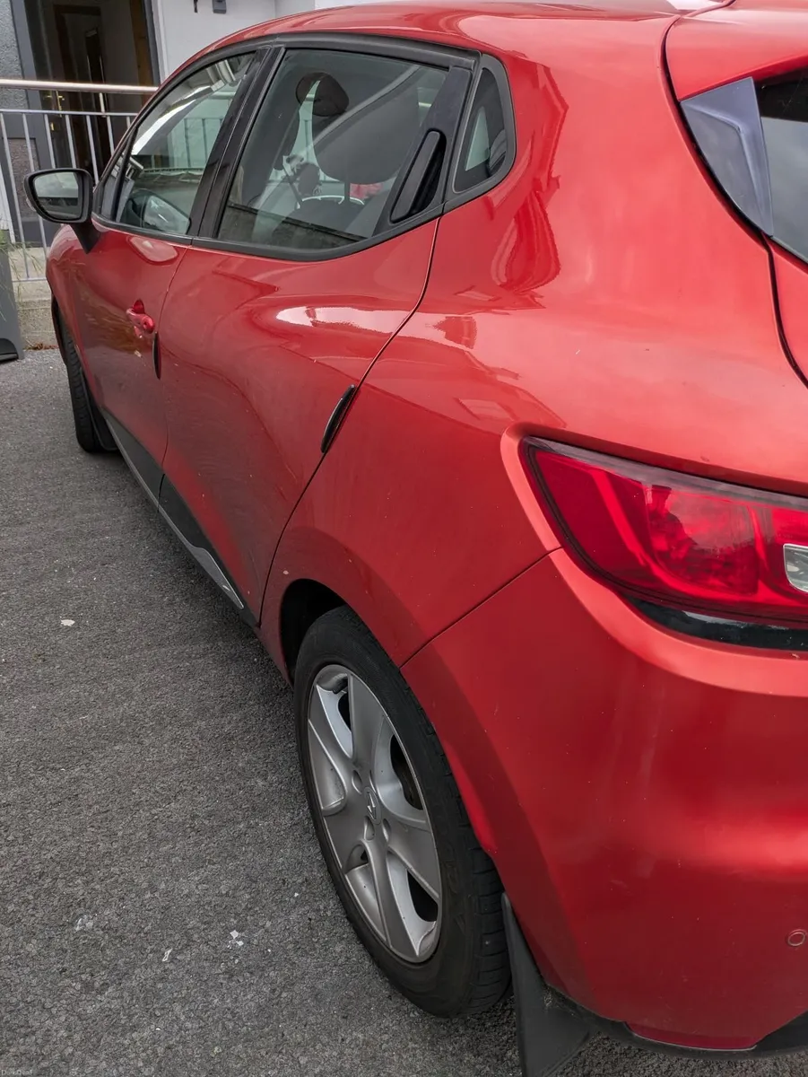 Renault Clio 2016 - Image 2