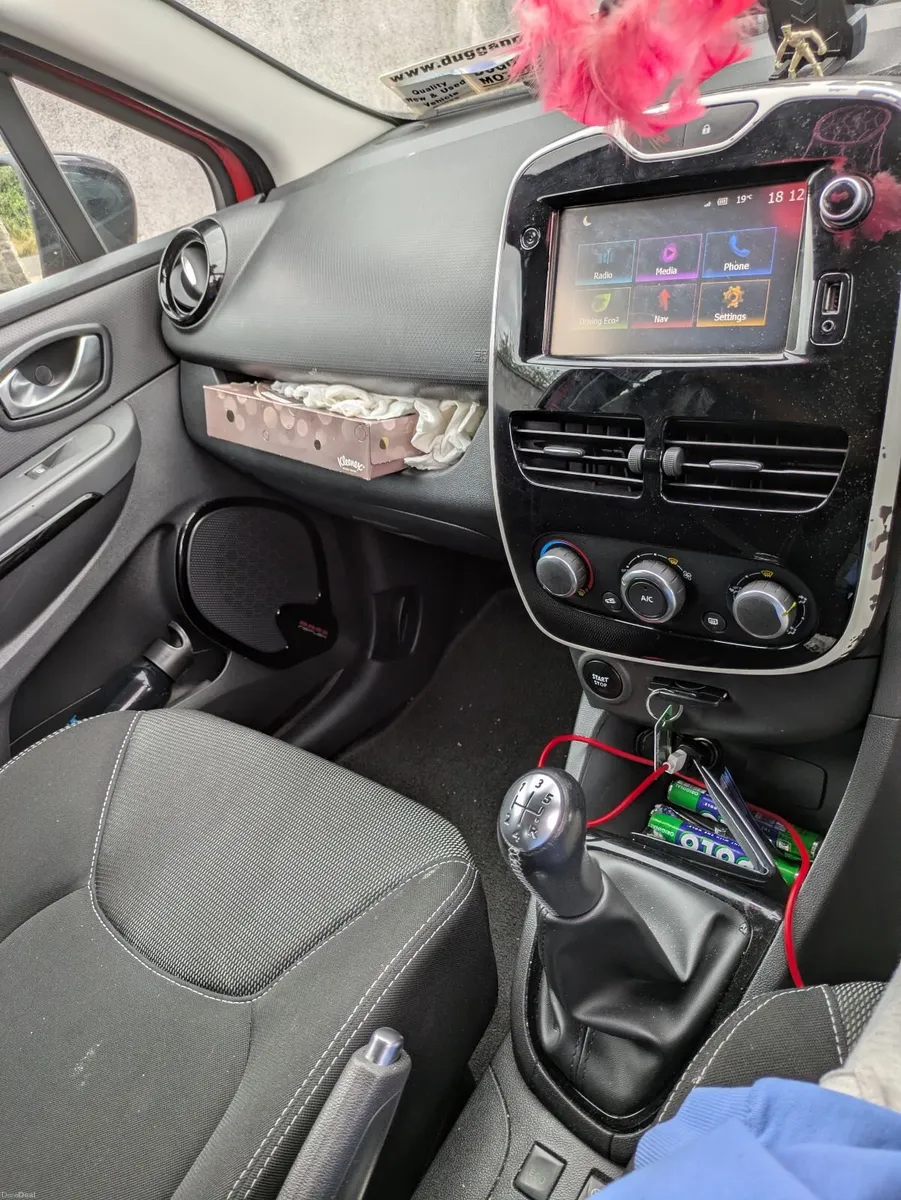 Renault Clio 2016 - Image 5