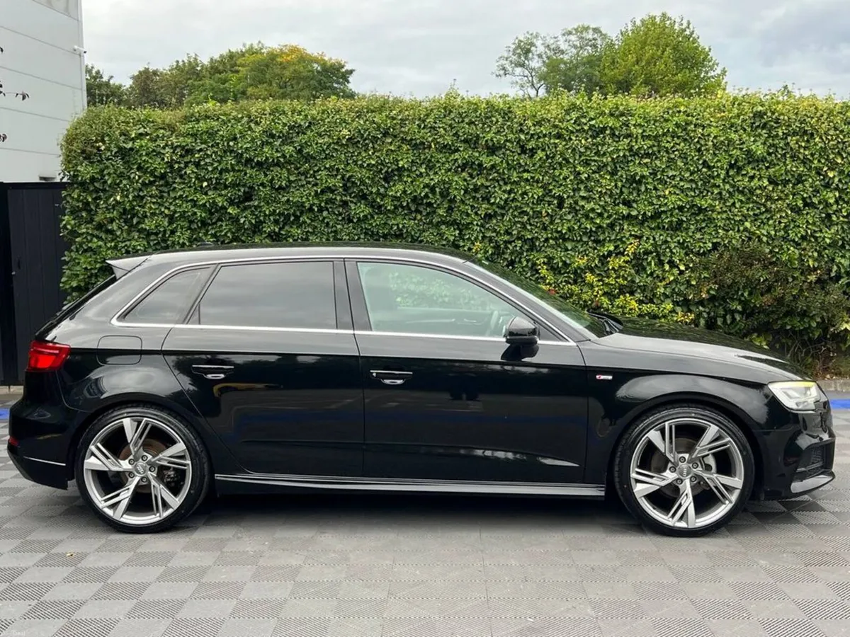 Audi A3 S-LINE 1.4 TFSI AUTO // NEW 19" S-LINE ALL - Image 2