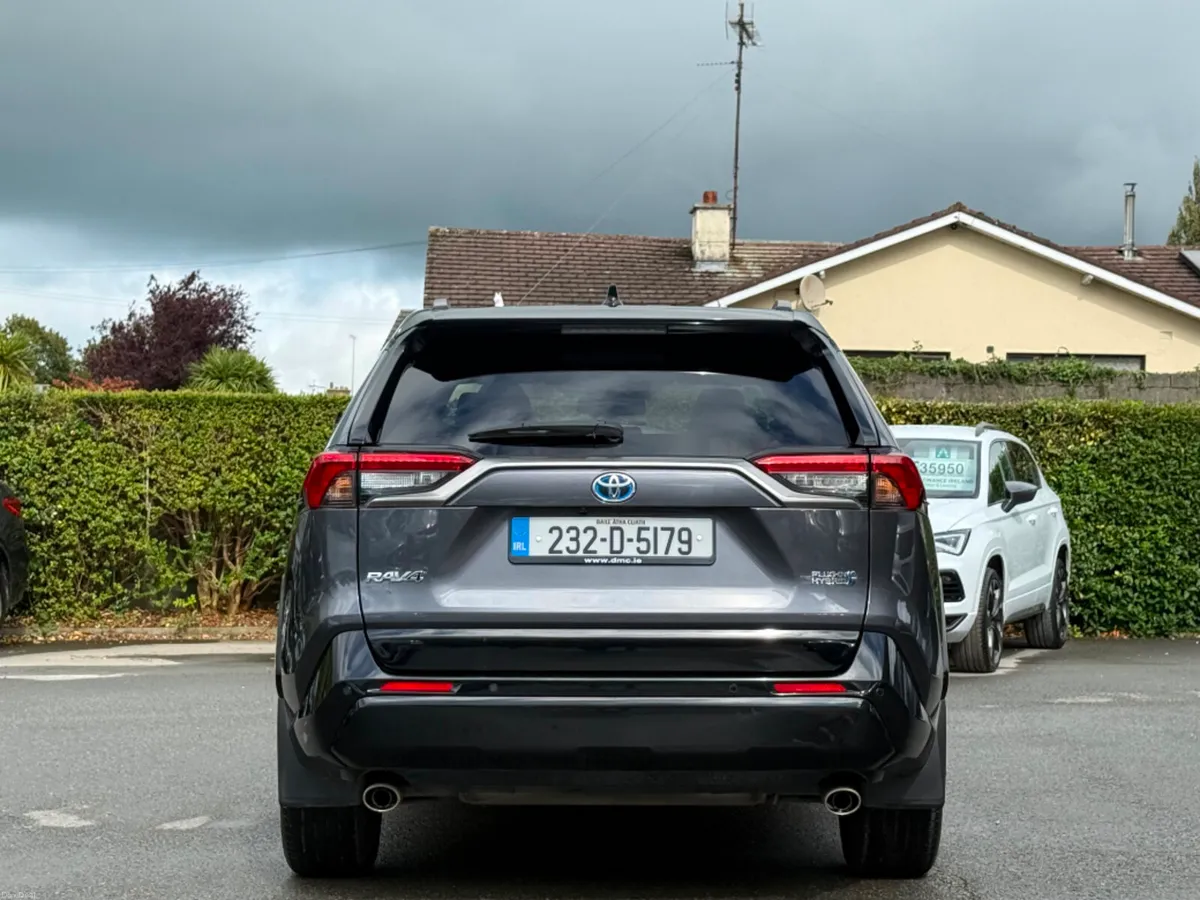 Toyota RAV4 PLUG-IN HYBRID SPORT *HIGH SPEC* - Image 6