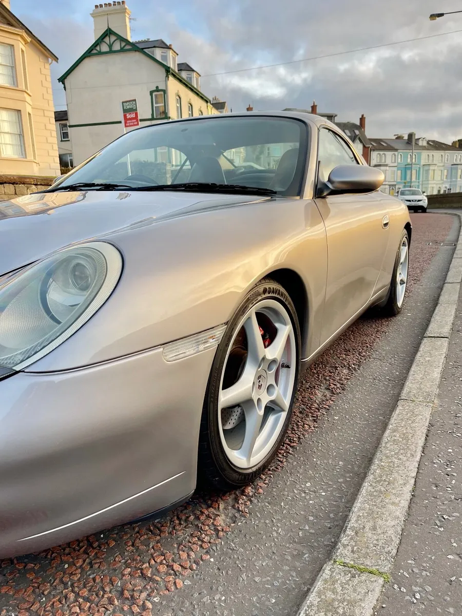 Porsche 911 - 996 (2001) - Image 2