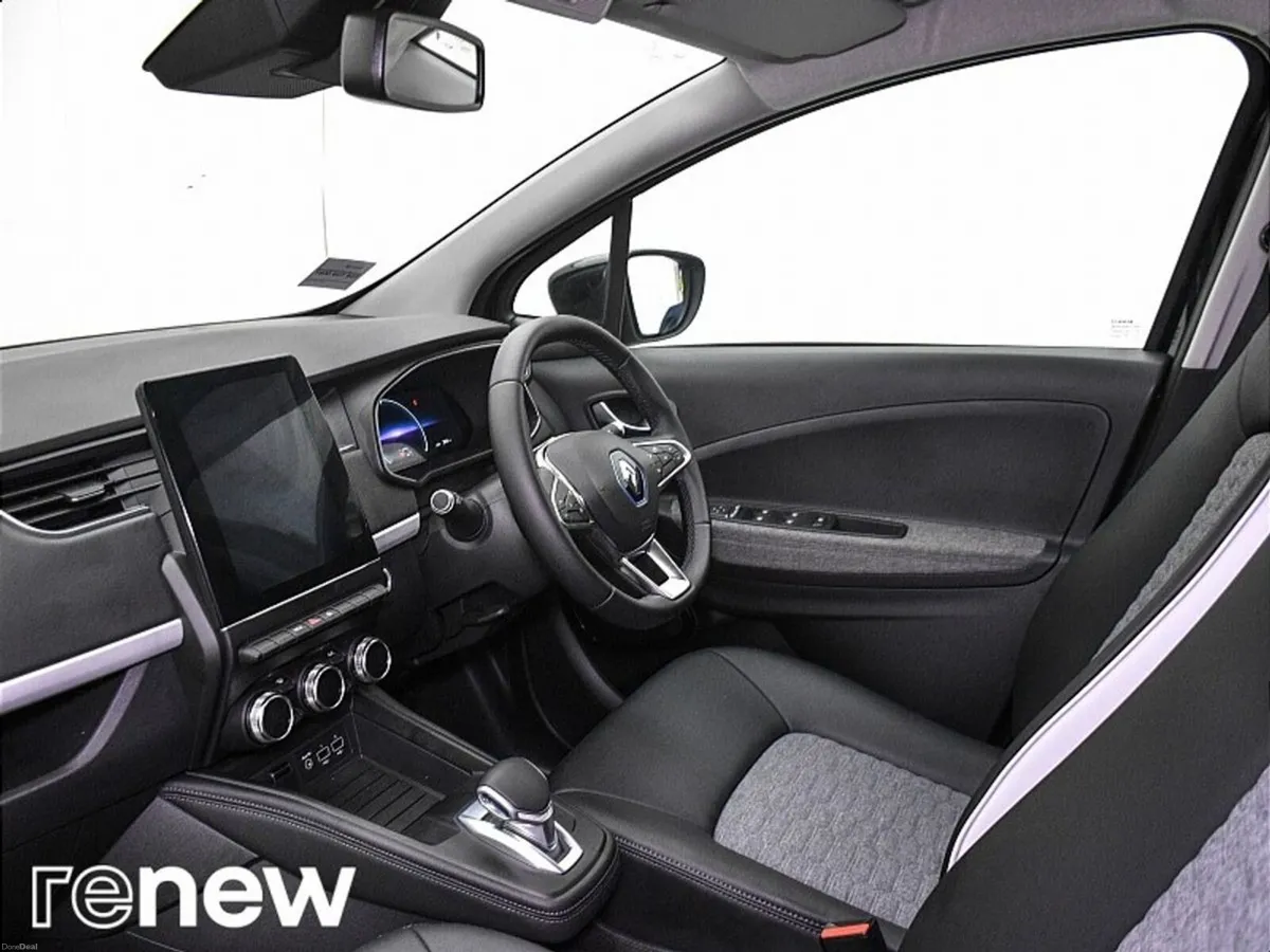 Renault Zoe i-GT Line+ Rapid Charge  ZE 50kWh R135 - Image 5