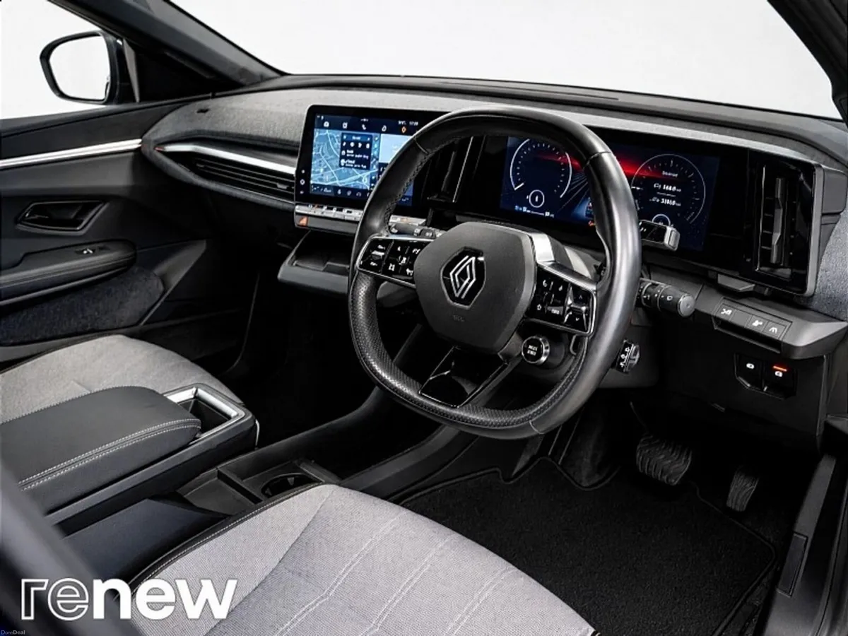 Renault Megane E-Tech Techno EV60 220hp - Image 6