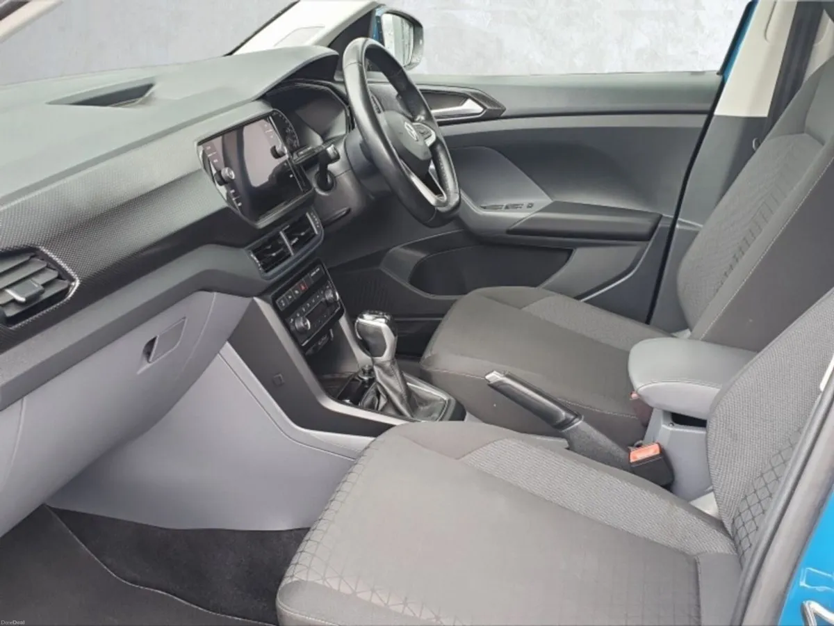 Volkswagen T-Cross AUTO 1.0L** STUNNING CAR ** TRI - Image 6