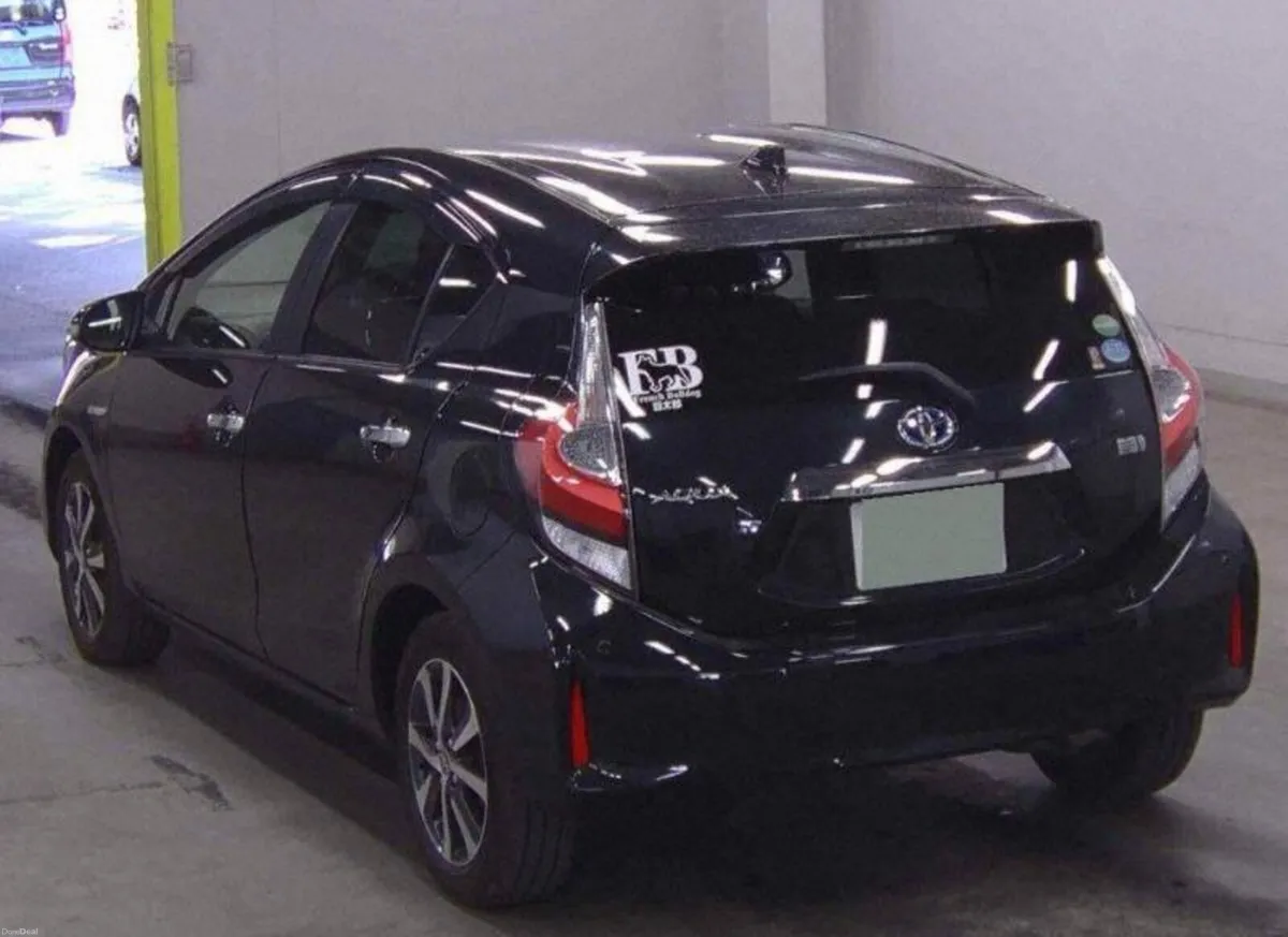 TOYOTA AQUA Automatic push start - Image 2