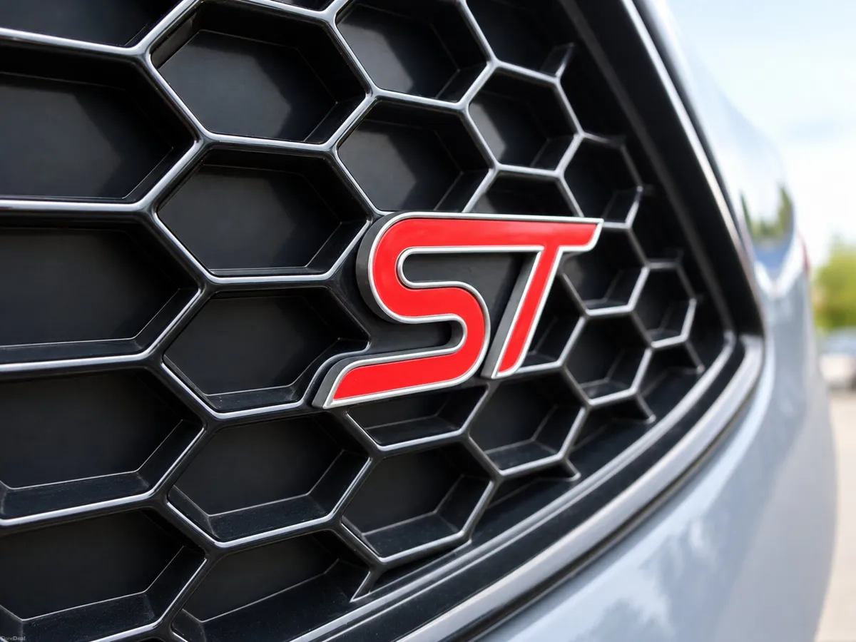 2016 FORD FOCUS 2.0TDCi ST-3 180PS ESTATE - Image 6