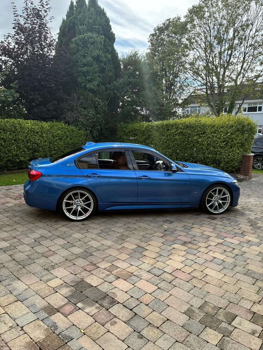 2017 BMW 330e M-Sport 330e 2L Petrol PHEV (252bhp) - Image 5