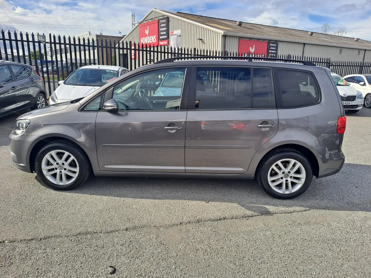 Volkswagen Touran 2012 - Image 5