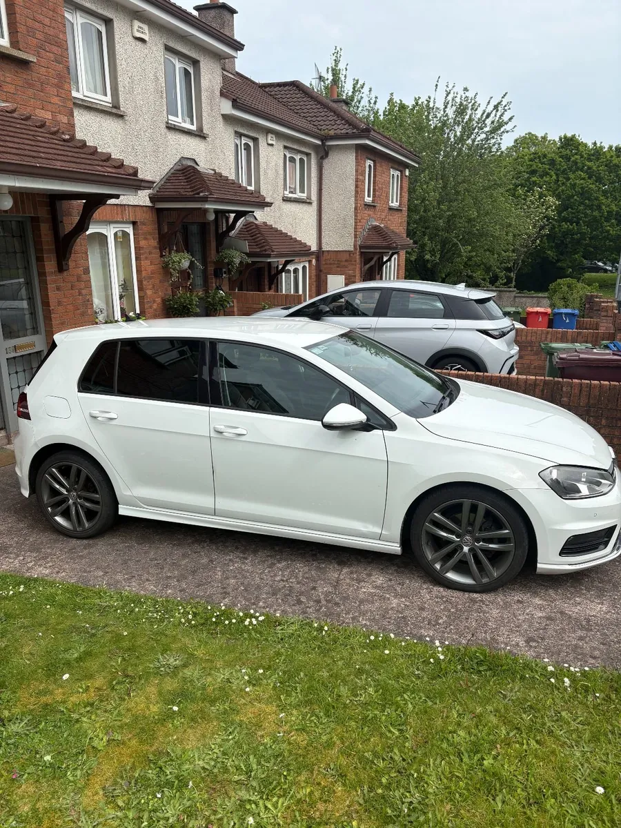 Volkswagen Golf 2017 - Image 2