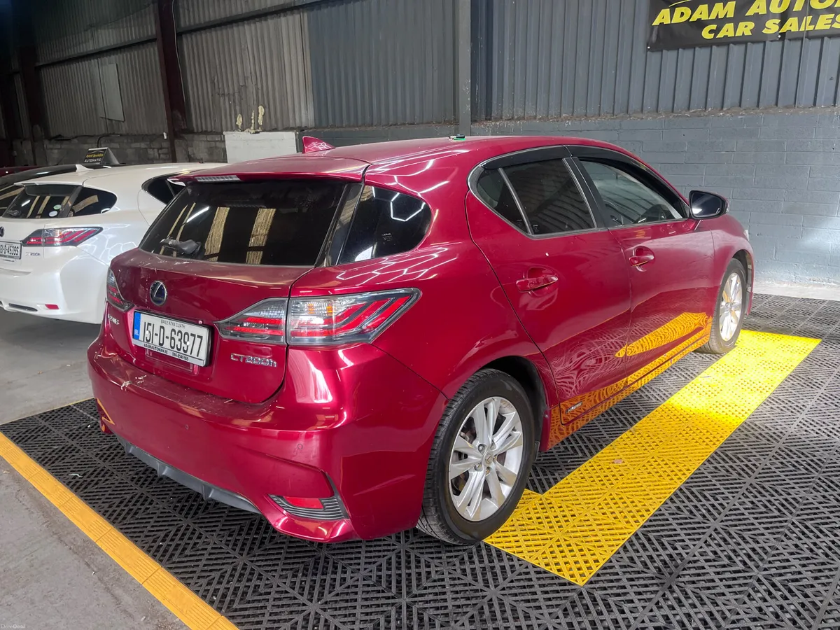 Lexus CT 2015 hybrid auto Leather - Image 4