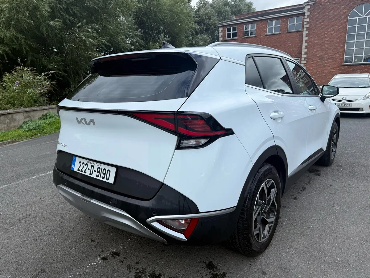 2022 KIA SPORTAGE DIESEL**NEW MODEL** - Image 3