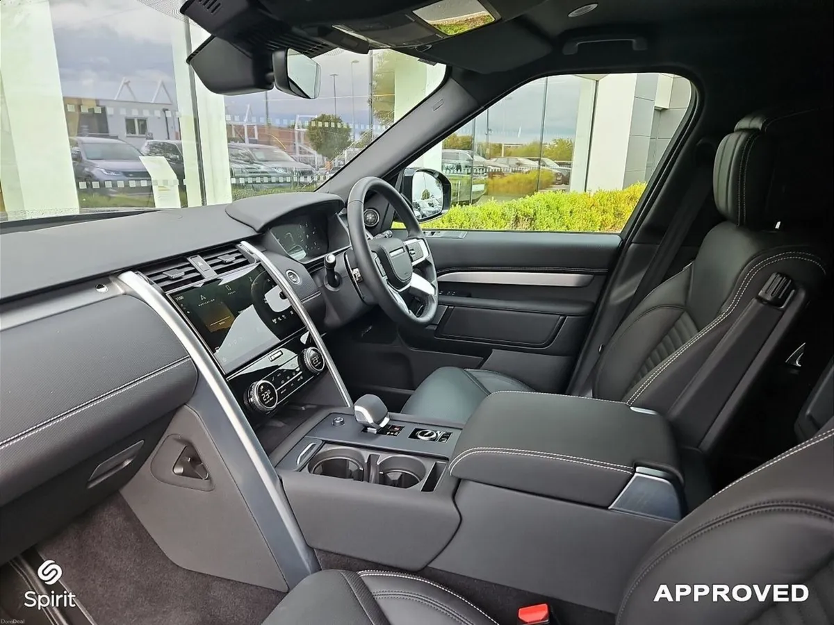 Land Rover Discovery COMMERCIAL DYNAMIC HSE - Image 3