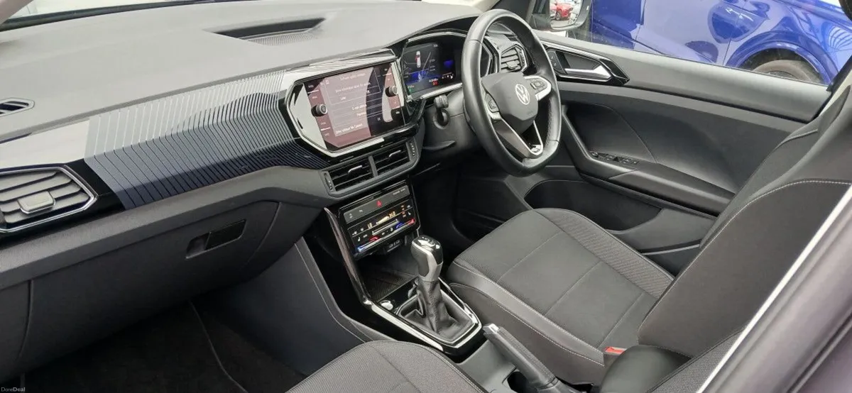 Volkswagen T-Cross Style 1.0 TSI 110HP **AUTOMATIC - Image 5