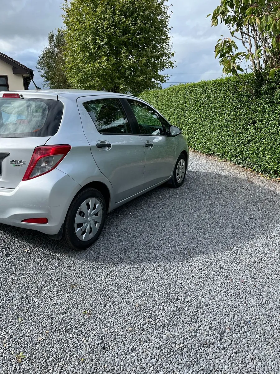 Toyota Yaris 2014 - Image 3