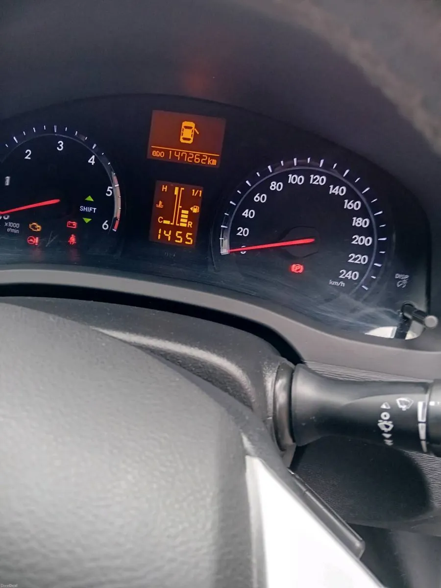 Toyota avensis - Image 6