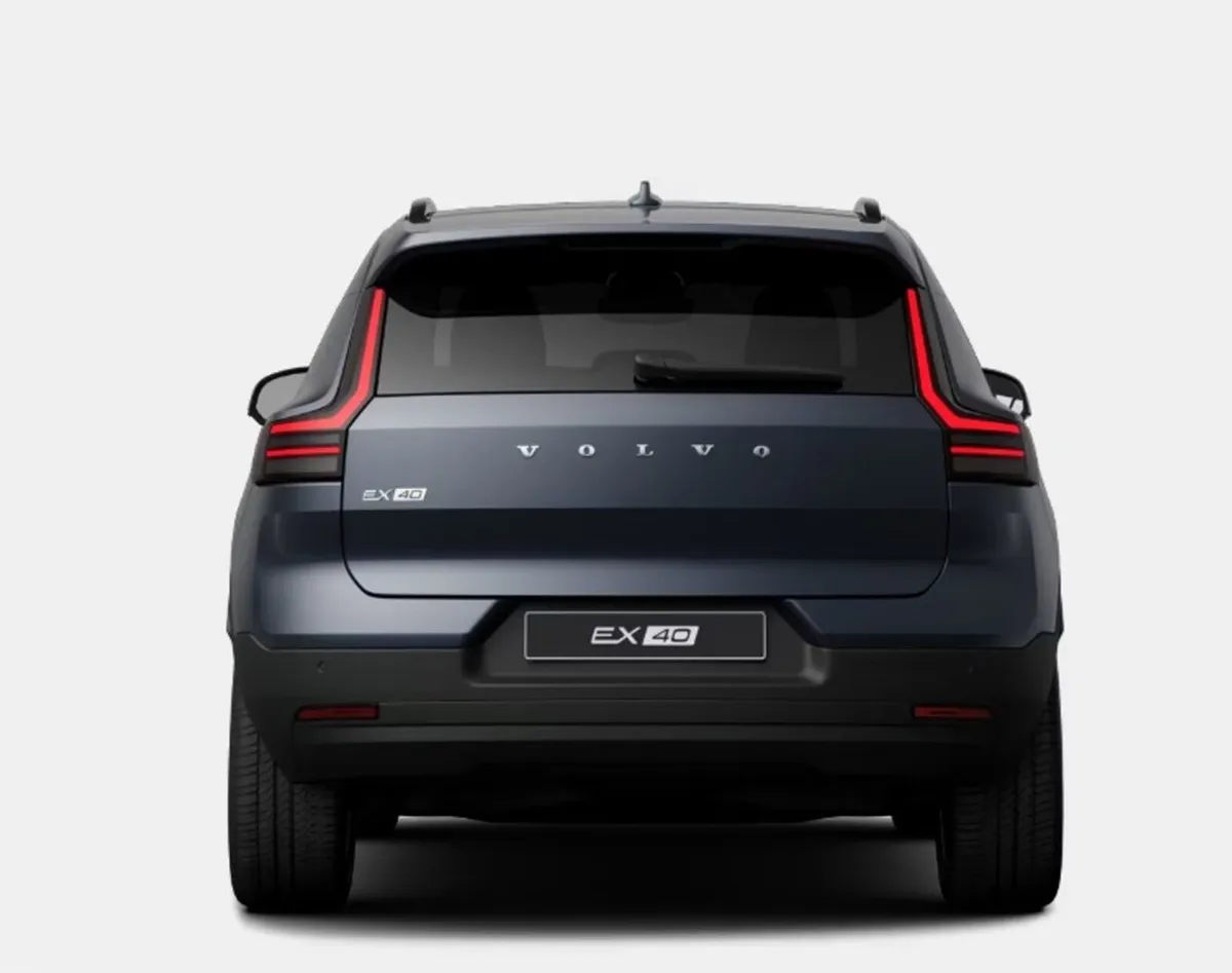 Volvo EX40 PLUS PRO *NEW MODEL* € PER WEEK ON PCP - Image 2