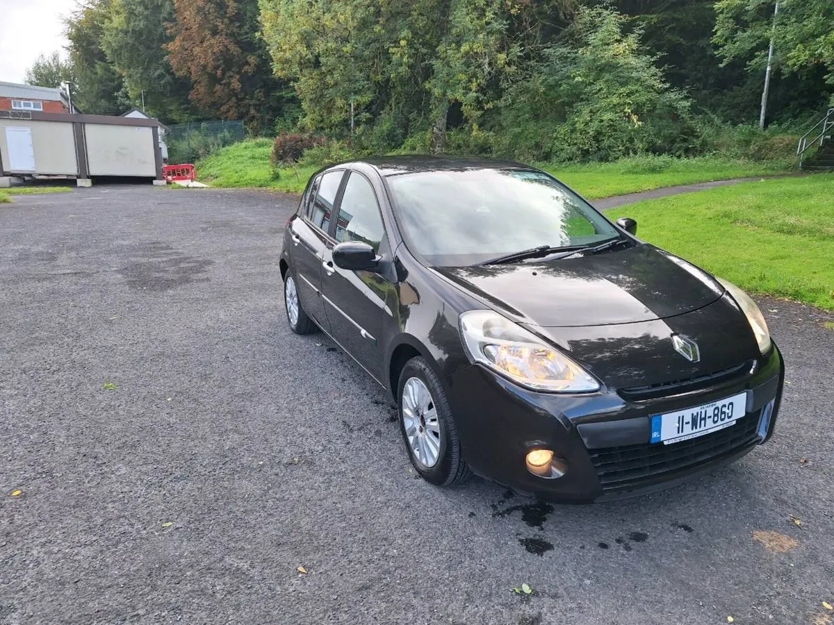Renault Clio 2011 1.1 NCT 7/27 - Image 1