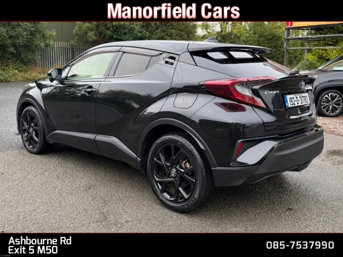 2019 192 Toyota C-HR Sol 1.8 HYBRID Auto SUV - Image 6
