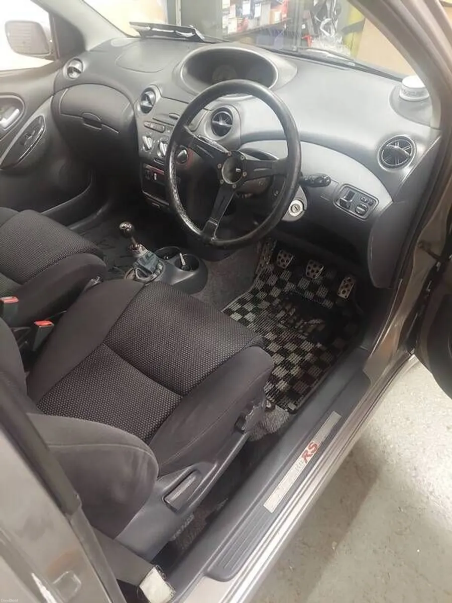 2001 Toyota Vitz RS ncp13 - Image 2