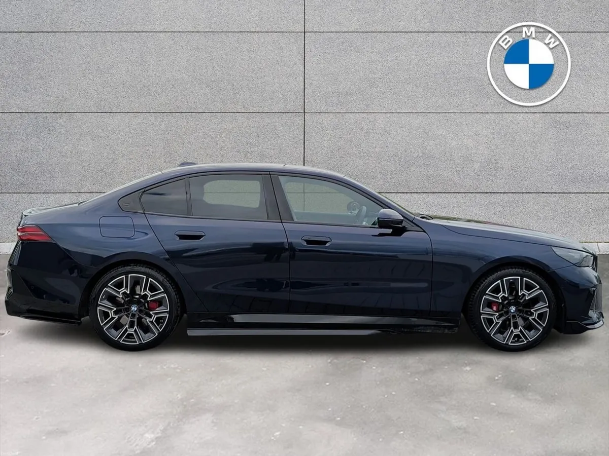 BMW 5-Series 530e M Sport Pro Saloon - Image 3