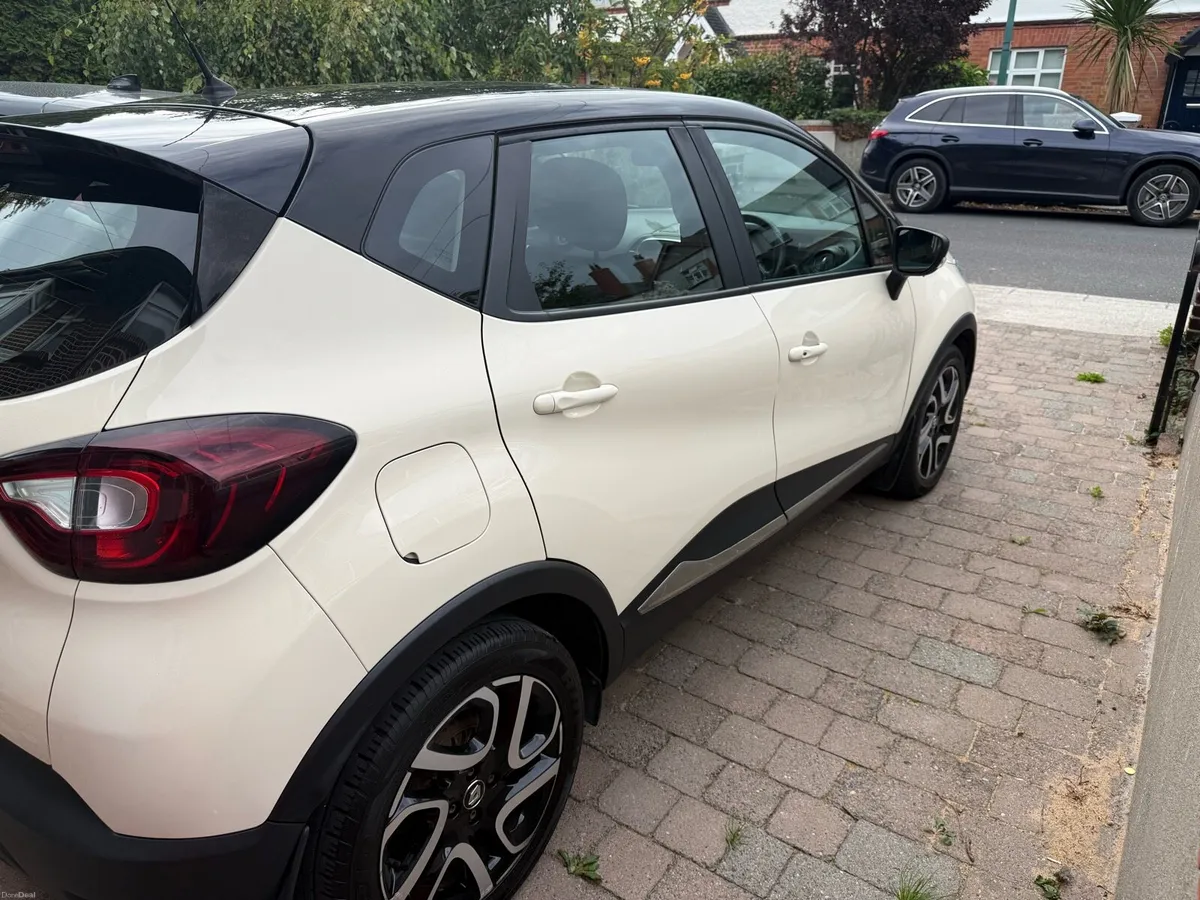 NEW NCT 07/2028 TAX 2027 LOW KM - Image 2