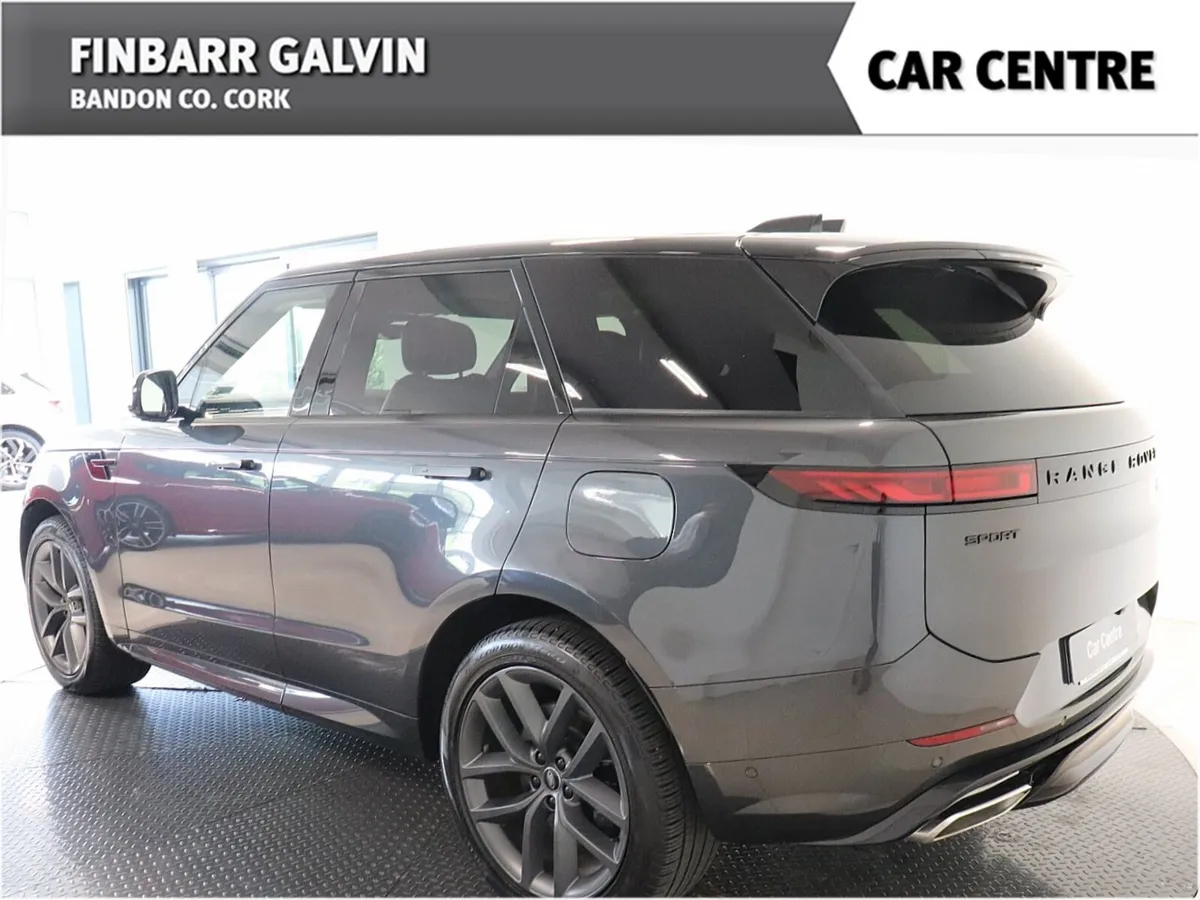 Range Rover SPORT  SWB 3.0 Si6 PHEV SE - Image 2