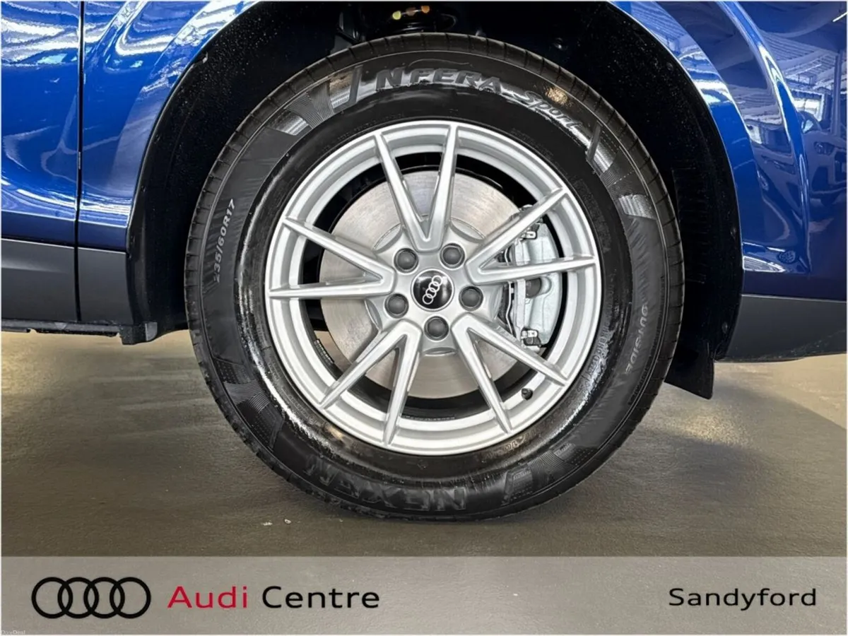 Audi Q3 E-HYBRID 270HP S-T SE - Image 6