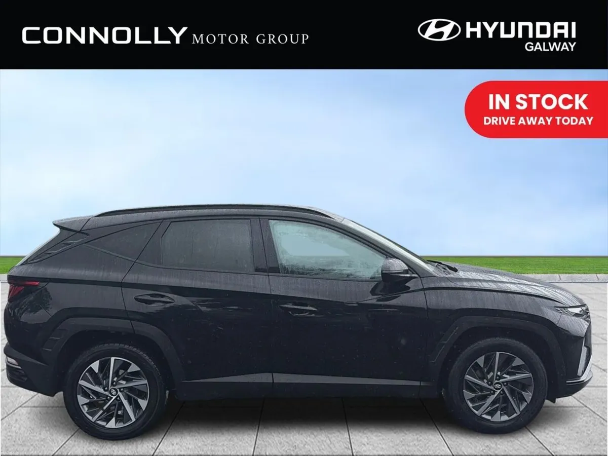 Hyundai Tucson 2WD Executive 4.9% low fin - Image 3