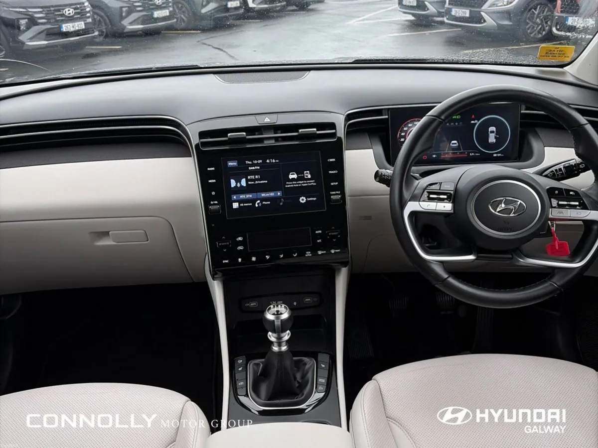 Hyundai Tucson 2WD Executive 4.9% low fin - Image 4