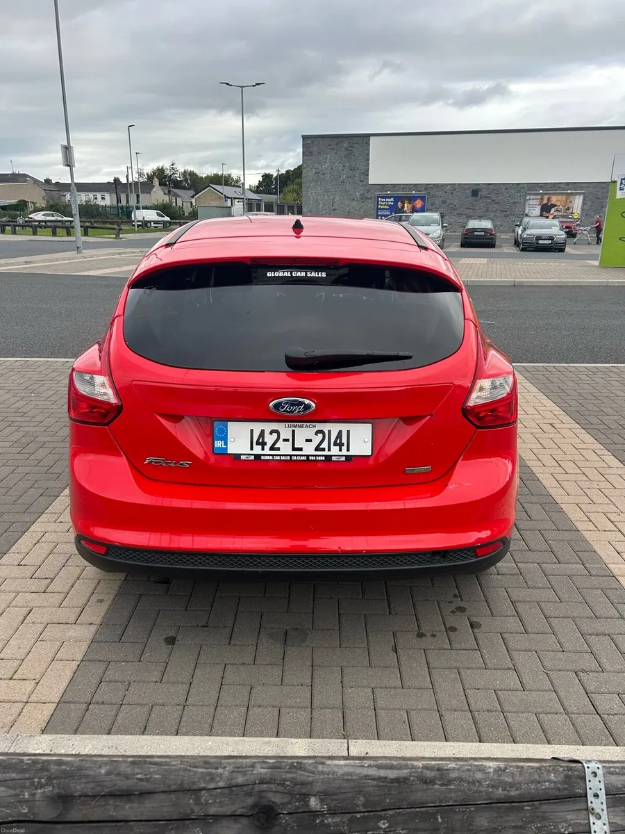 Ford Focus EcoBoost Zetec 125HP 1.0 Litre 2014 - Image 3