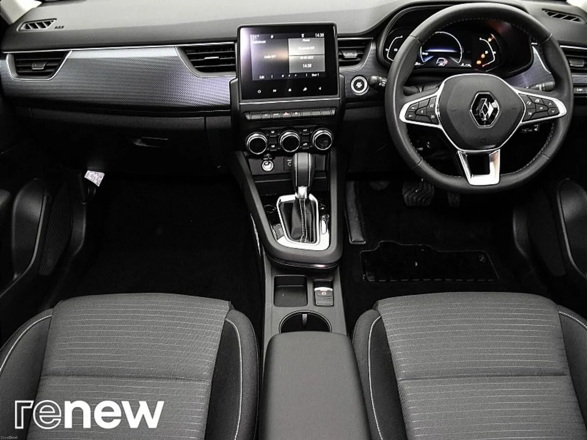 Renault Arkana ICONIC TCE 140 AUTO MILD HYBRID - Image 2