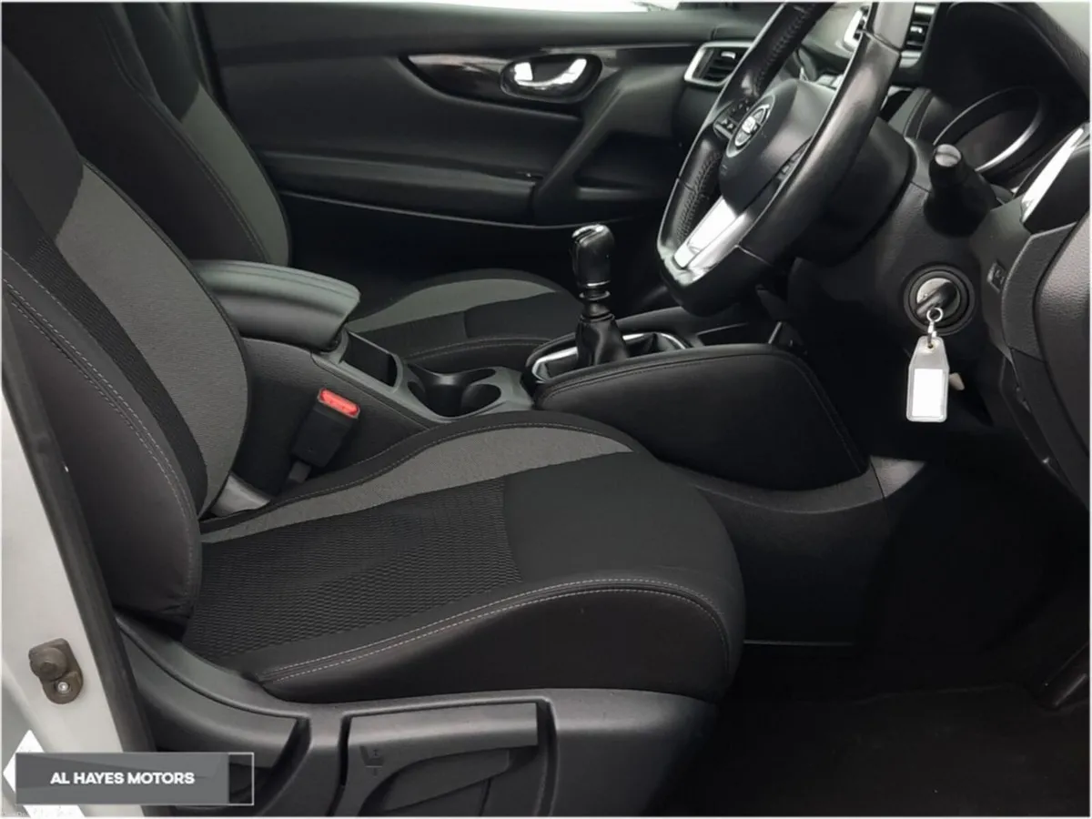 Nissan Qashqai **FLASH SALE**TINY MILEAGE**1.5 DSL - Image 4