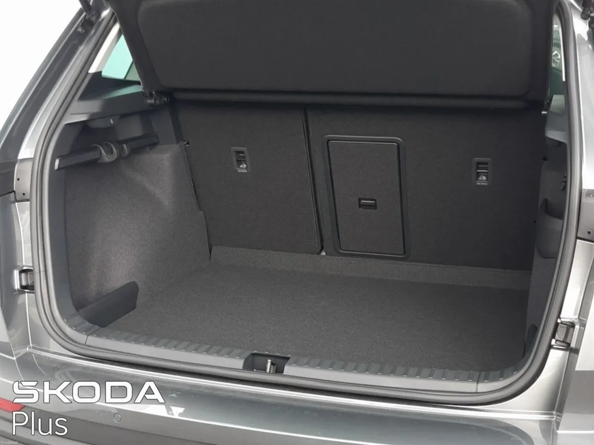 Skoda Karoq **PETROL**FULL LEATHER**SELECTION+ 1.0 - Image 6