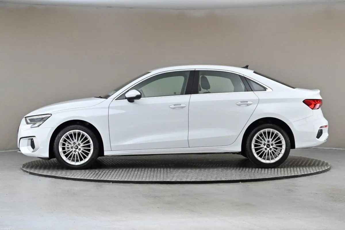 Audi A3 1.0 TFSI DSG SALOON **LOW KMS** - Image 5