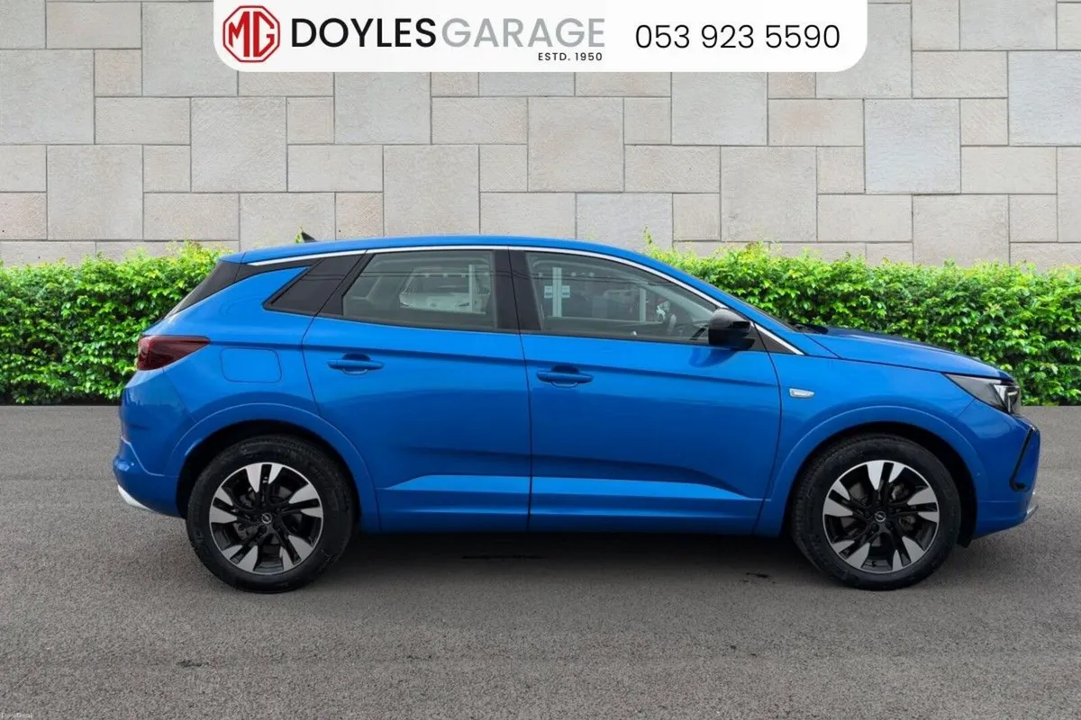 Opel Grandland X GRANDLAND X SC-1.2 130BHP - Image 2