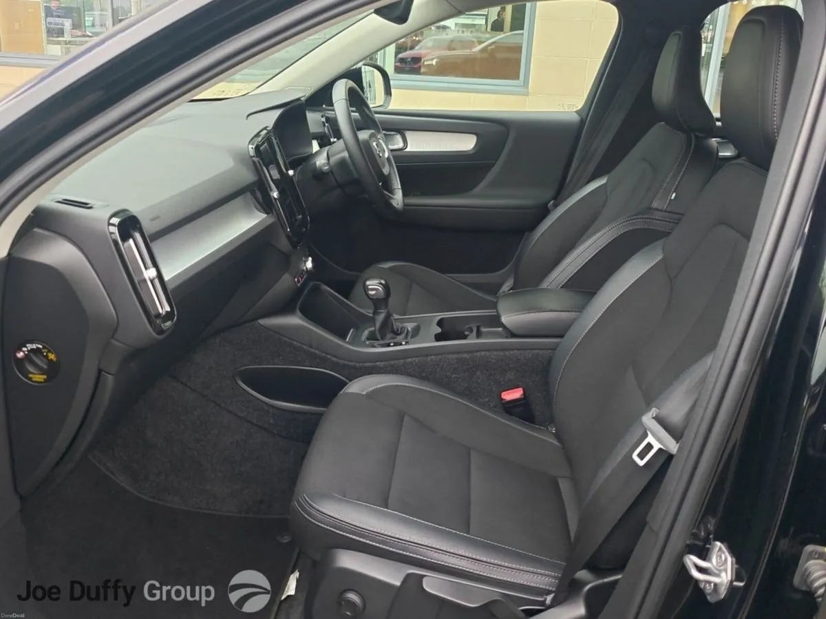 Volvo XC40 T3 *Harmon Kardon Audio* - Image 6