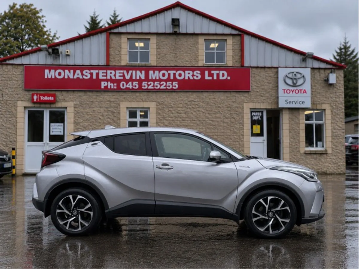 Toyota C-HR *ORIGINAL IRISH CAR*   1.8 HYBRID SPOR - Image 3