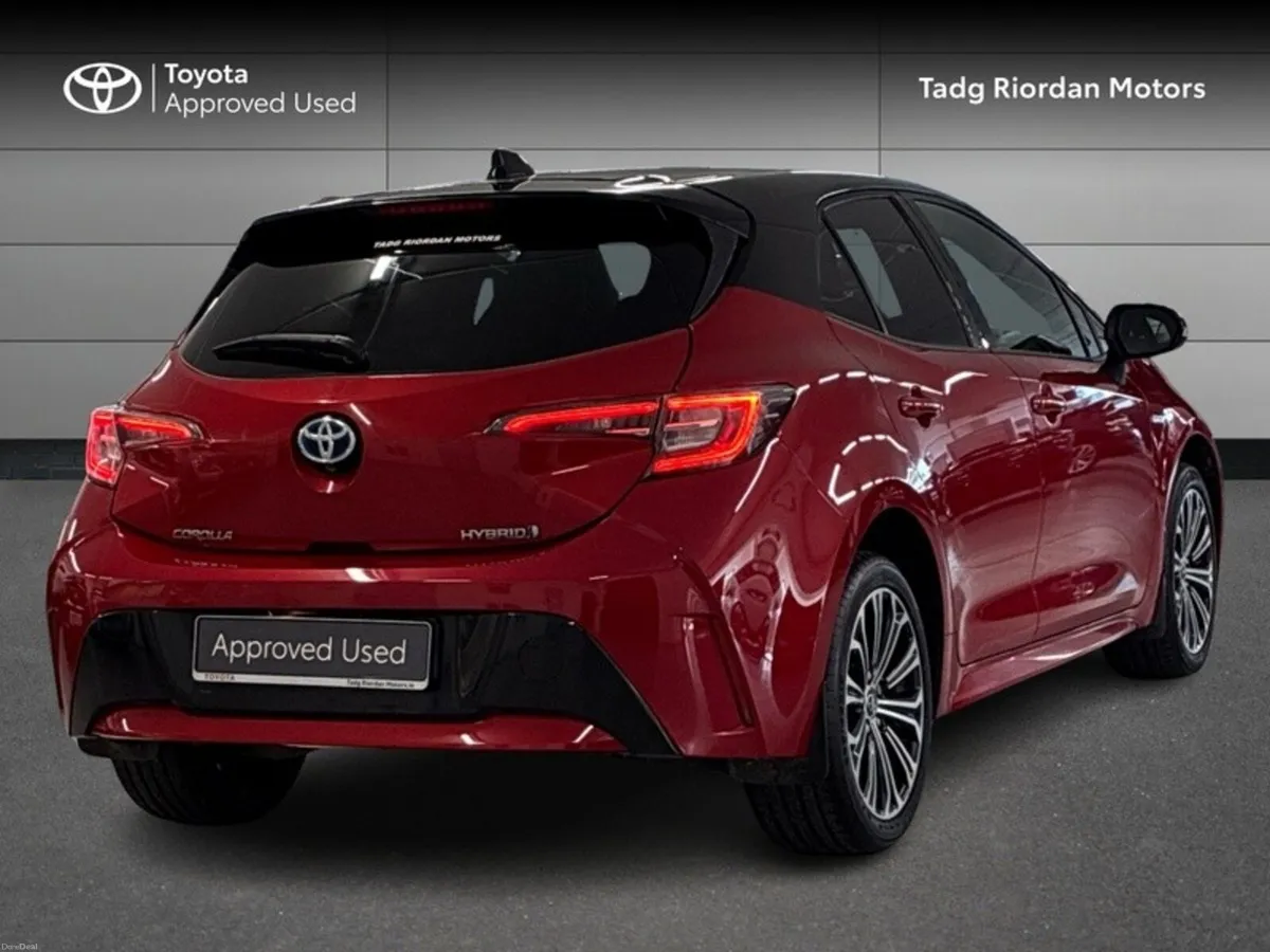 Toyota Corolla HYBRID L/SPORT HB - Image 2