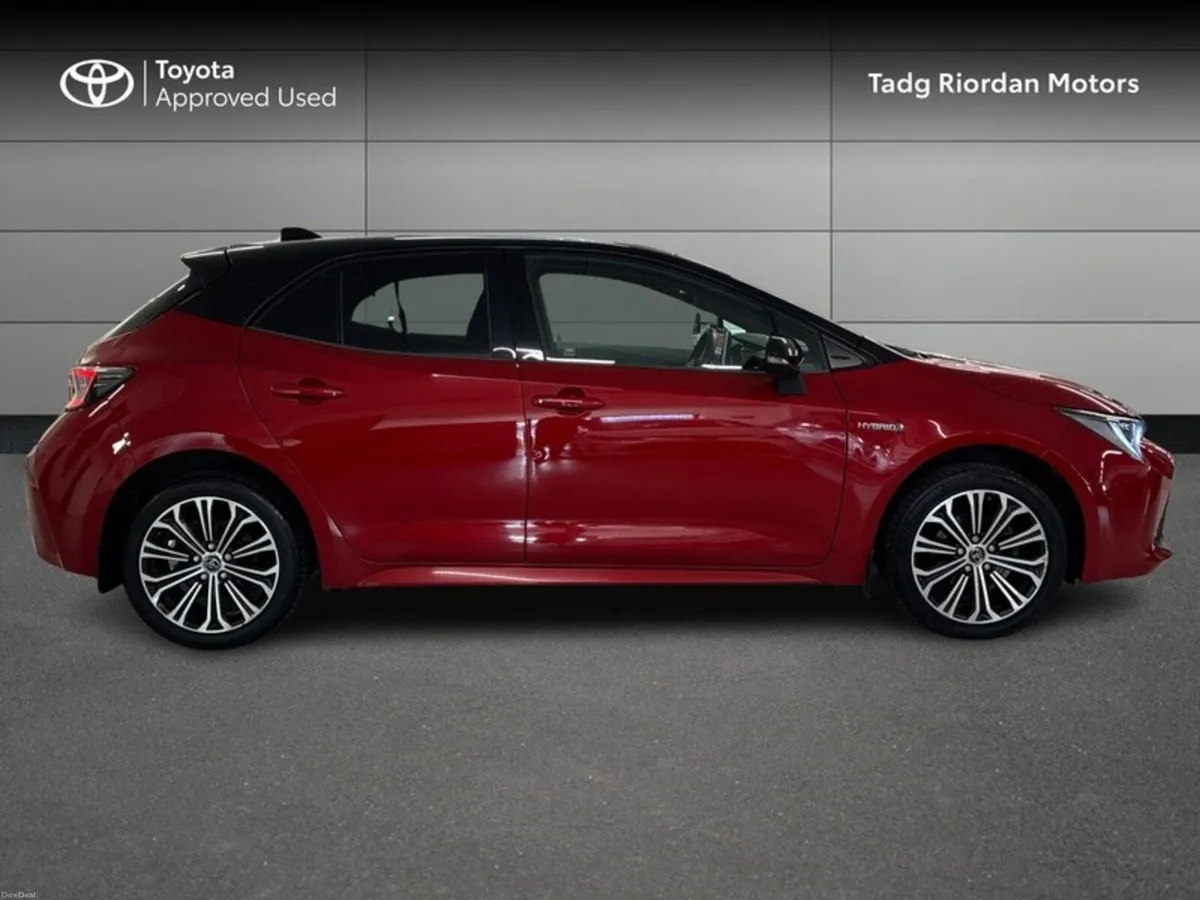 Toyota Corolla HYBRID L/SPORT HB - Image 3