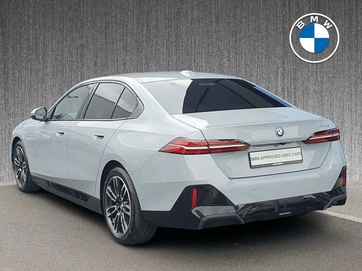 BMW 5-Series 530e M Sport Saloon - Image 2