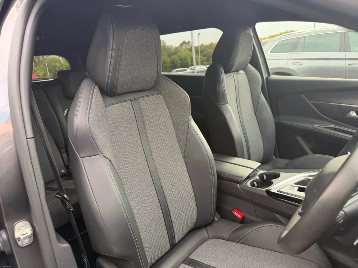 Peugeot 5008 FL Allure 1.5 Blue HDI 130 AUT - Image 6