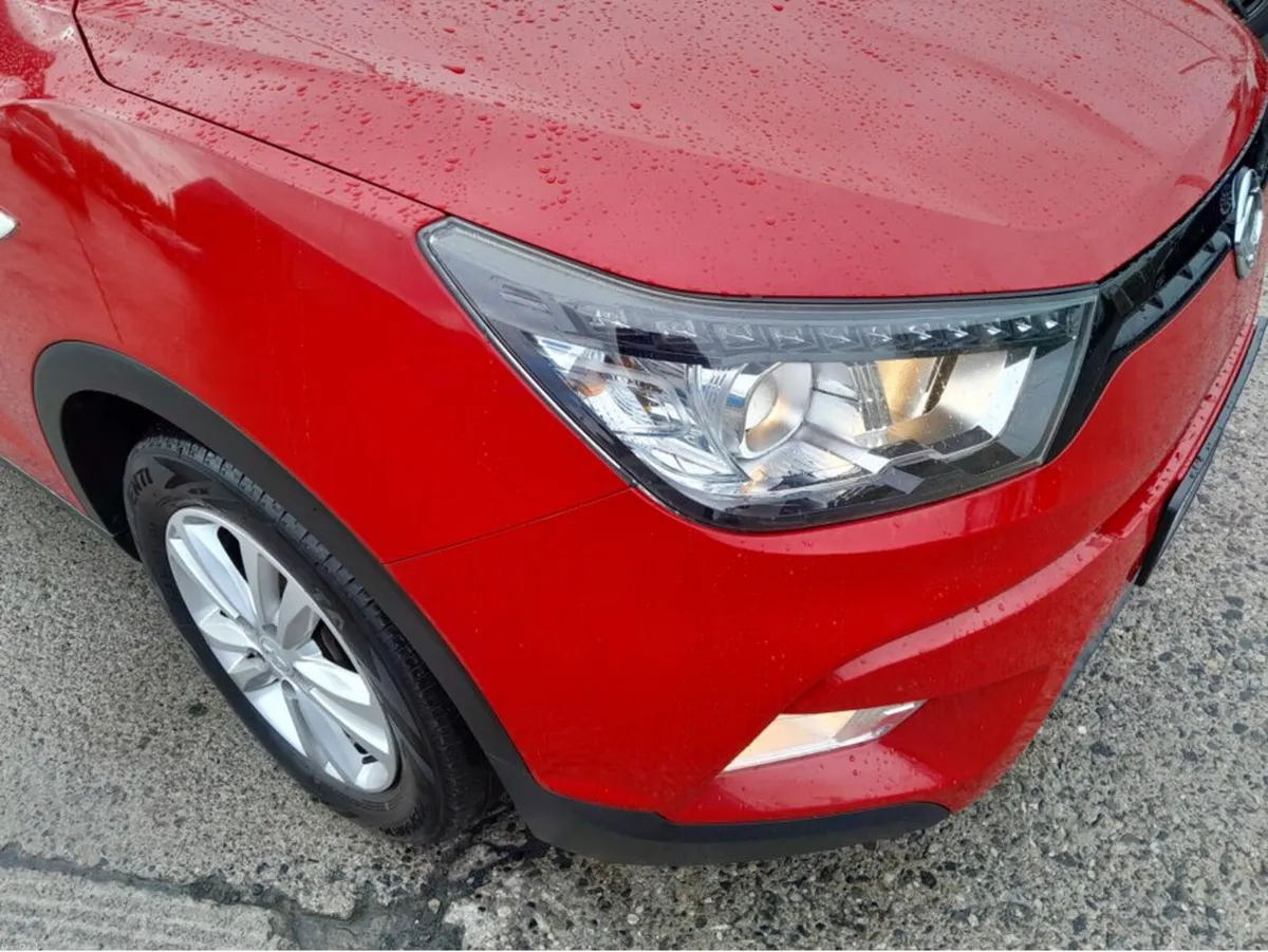 SsangYong Tivoli 1.6 TD EX 5DR - Image 4